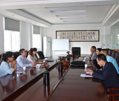 江西省政府決策咨詢委員會秘書處處長李鵬飛一行蒞臨仙客來公司調(diào)研、考察科技創(chuàng)新