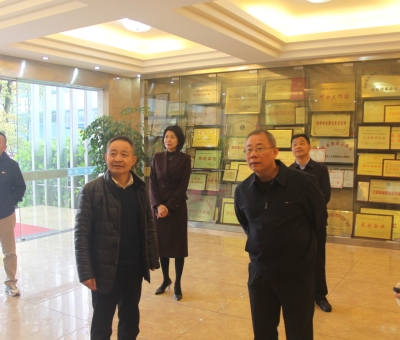 國家稅務總局九江市稅務局黨委副書記、副局長孫暉等領(lǐng)導蒞臨仙客來公司調(diào)研