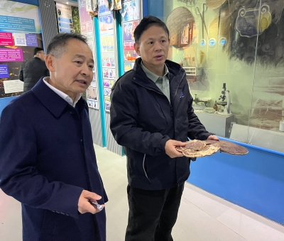 市委常委、九江軍分區(qū)政委余文生等蒞臨仙客來公司指導(dǎo)