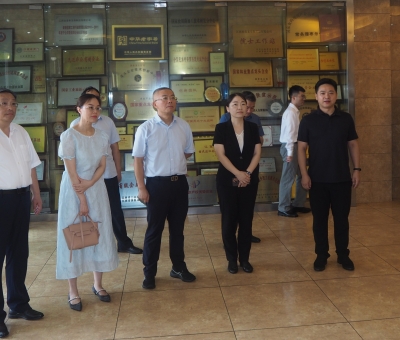 國家審計(jì)署領(lǐng)導(dǎo)赴仙客來有機(jī)靈芝全產(chǎn)業(yè)鏈可視工廠調(diào)研指導(dǎo)