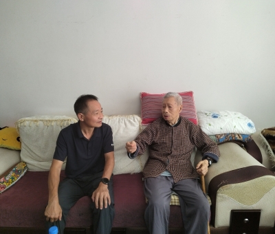 致敬英雄！潘新華一行中秋走訪慰問抗戰(zhàn)英雄張大燕